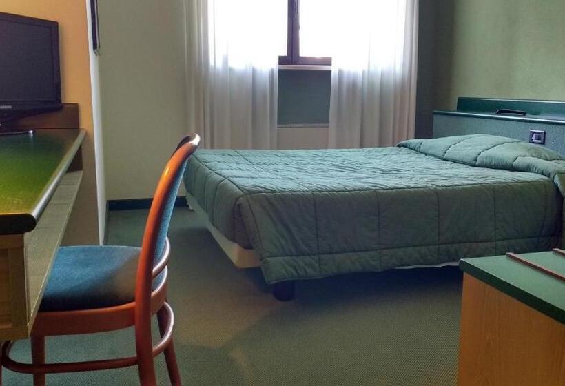 חדר סופריור עם מיטת קינג, La Goletta