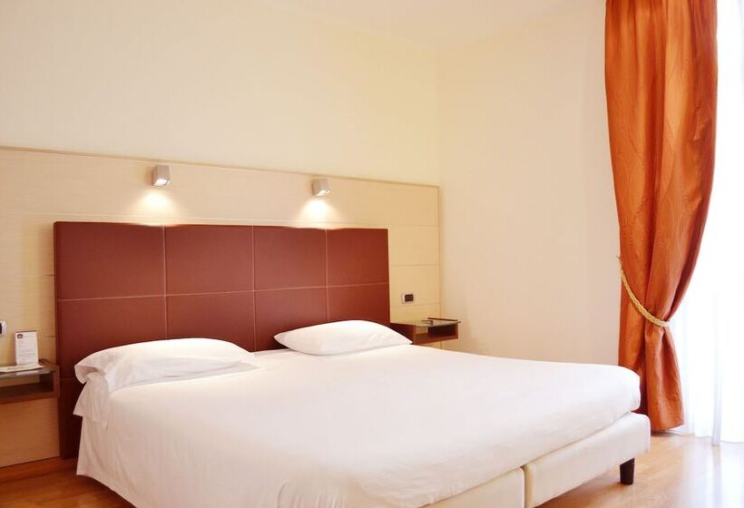 スーペリアールーム, Master