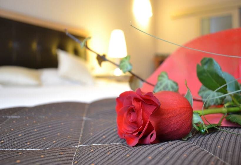 スタンダードルーム, Master