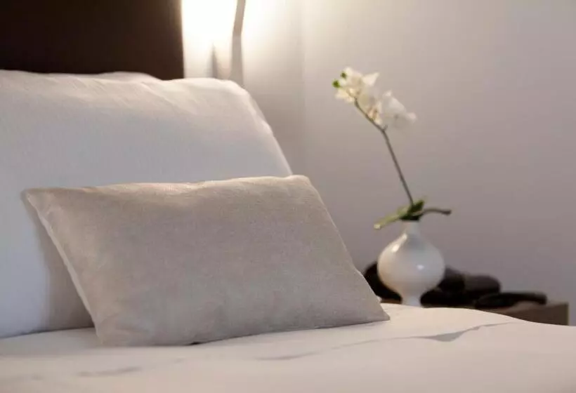 اتاق لوکس, Mentana, By R Collection Hotels