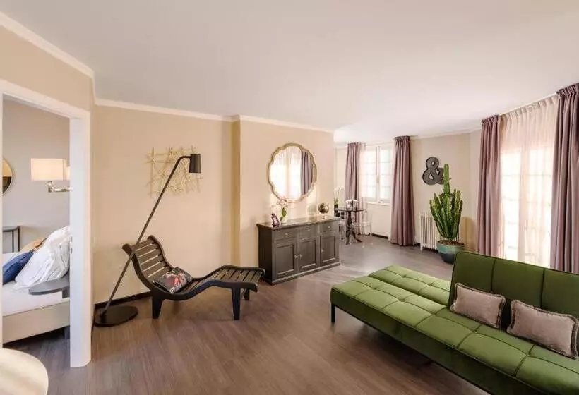 Suite with Terrace, Mentana, By R Collection Hotels