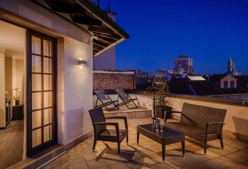 Suite with Terrace, Mentana, By R Collection Hotels
