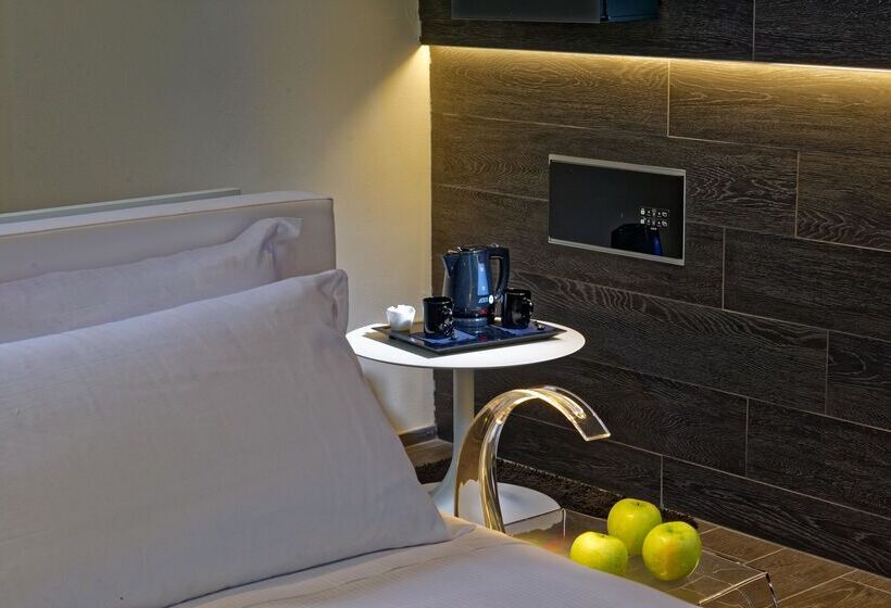 デラックスルーム, Metropolitan