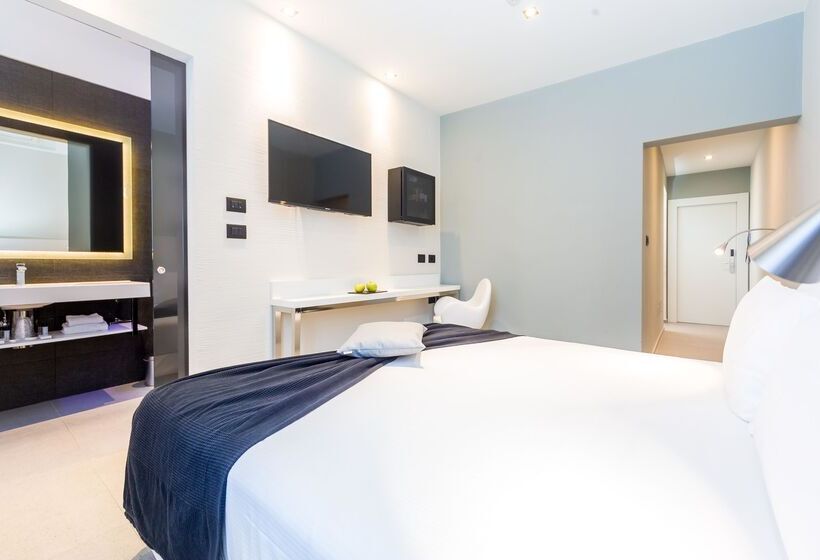 スタンダードルーム, Metropolitan