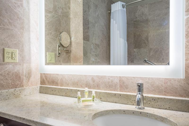 デラックスルーム, Metropolitan