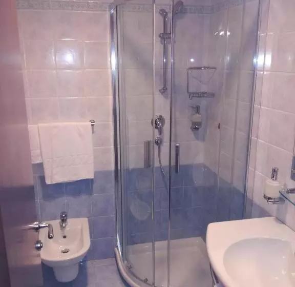 اتاق استاندارد یک نفره, Palace Hotel Moderno