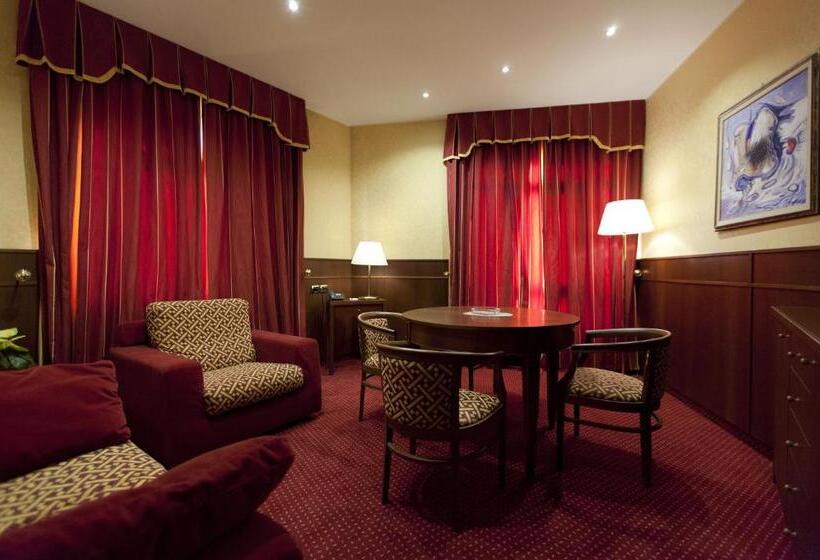 سوییت, Palace Hotel Moderno