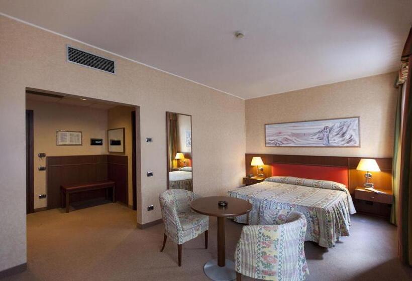 اتاق استاندارد سه نفره, Palace Hotel Moderno