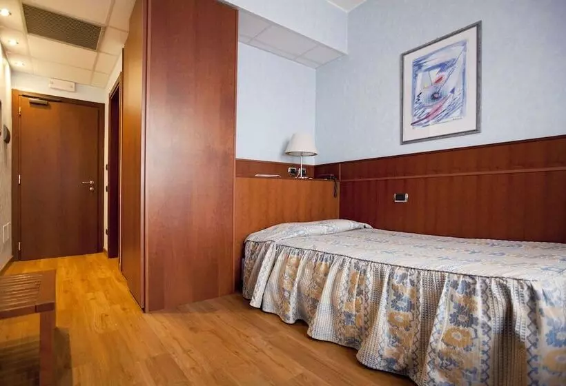 اتاق استاندارد یک نفره, Palace Hotel Moderno