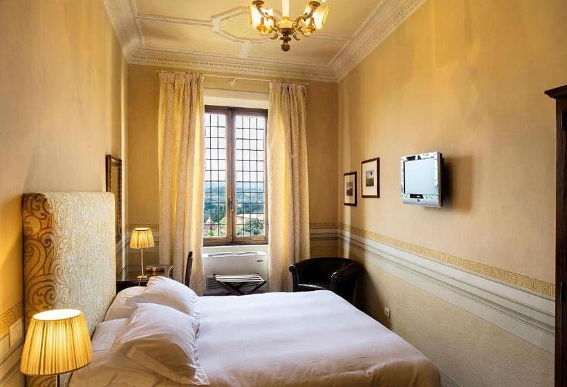 اتاق استاندارد با چشم‌انداز باغ, Palazzo Ravizza