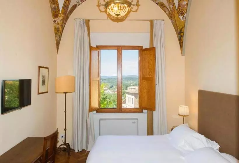 اتاق استاندارد با چشم‌انداز باغ, Palazzo Ravizza