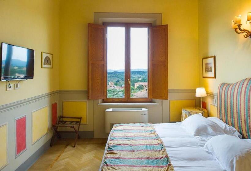 اتاق استاندارد با چشم‌انداز باغ, Palazzo Ravizza