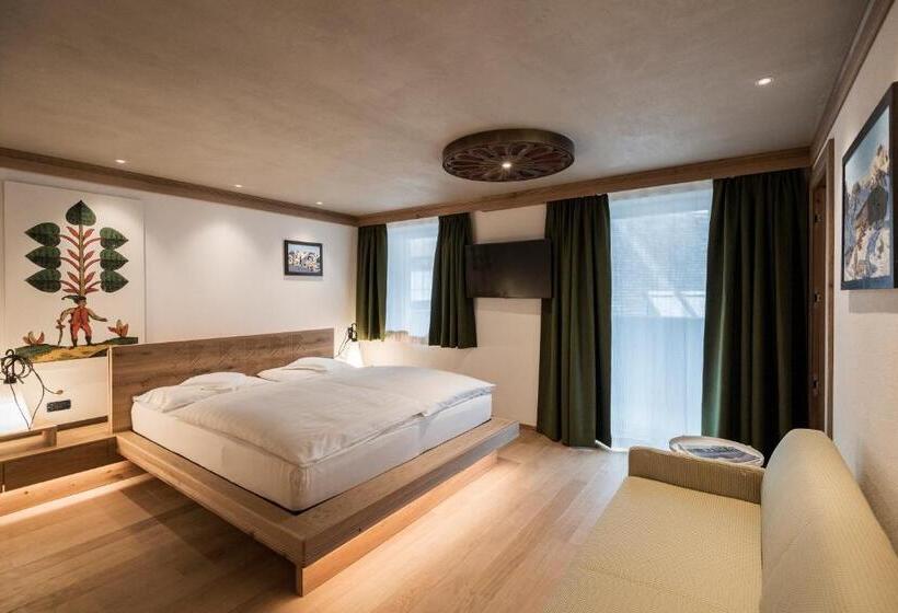 标准间, Posta Zirm