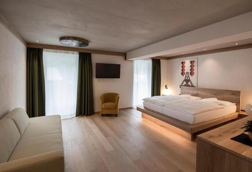 豪华房间, Posta Zirm