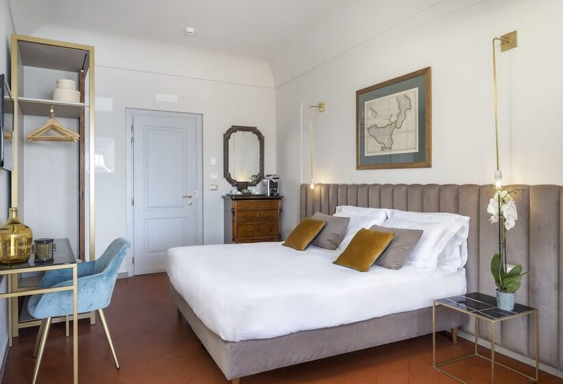 سرير فى غرفة مشتركه, Villa Paradiso