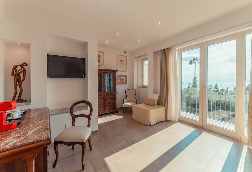 غرفة سوبيريور مطلّة علي الحديقة, Villa Paradiso