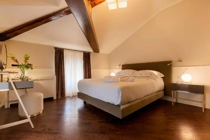 スタンダードルーム, Villa Soligo   Small Luxury Hotels Of The World