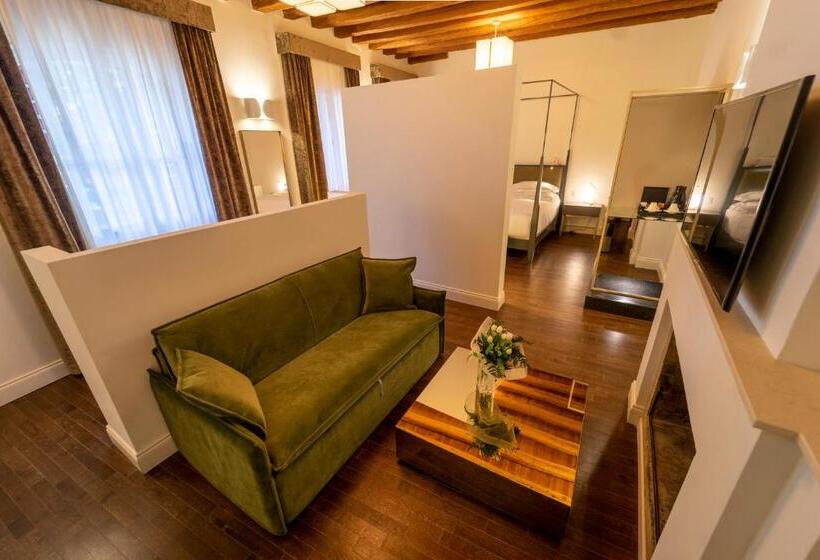 جناح عائلي, Villa Soligo   Small Luxury Hotels Of The World