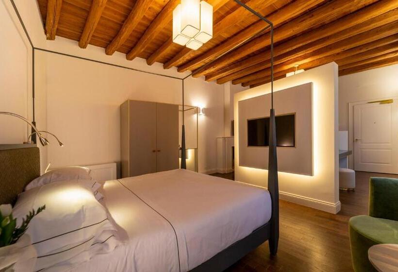 جناح عائلي, Villa Soligo   Small Luxury Hotels Of The World