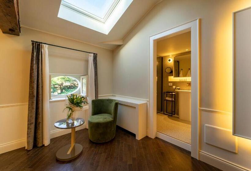 جناح جونيور, Villa Soligo   Small Luxury Hotels Of The World