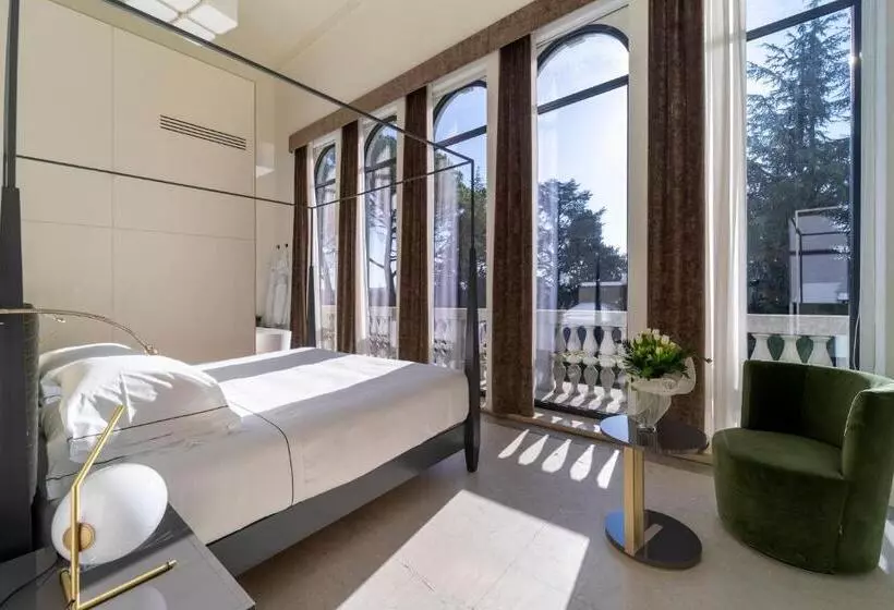 キングサイズベッドのスタンダードルーム, Villa Soligo   Small Luxury Hotels Of The World