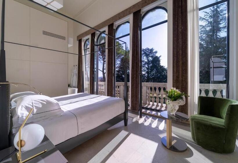 غرفة قياسية سرير كينج, Villa Soligo   Small Luxury Hotels Of The World