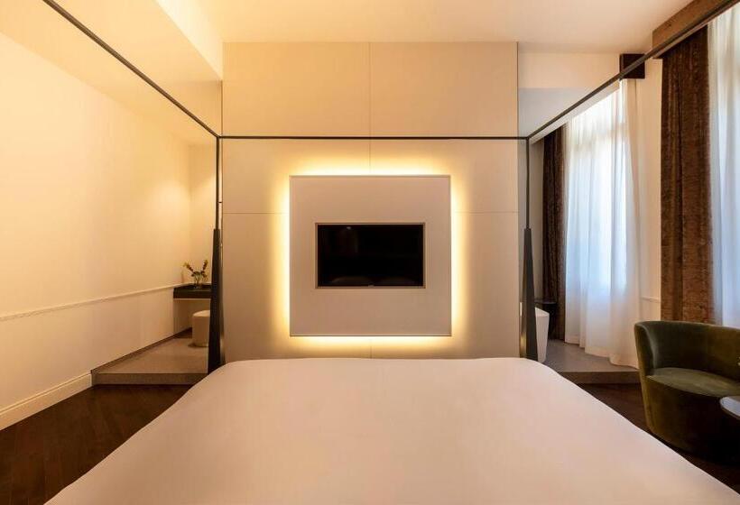 غرفة قياسية سرير كينج, Villa Soligo   Small Luxury Hotels Of The World