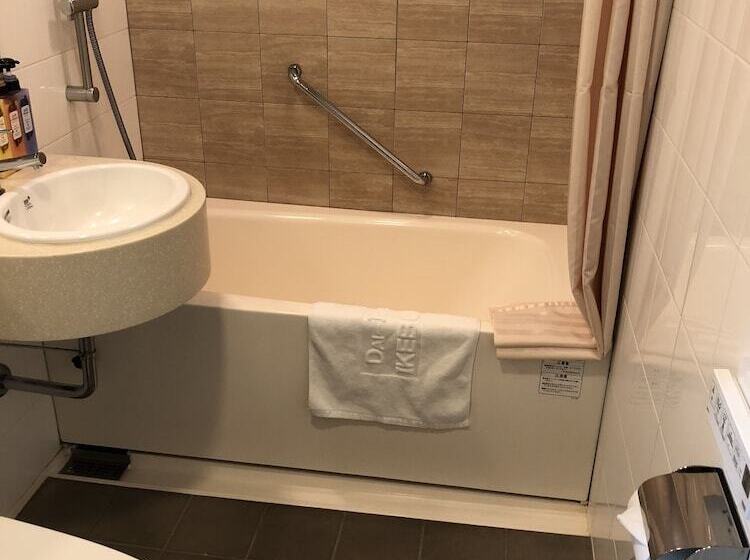 Четырехместный Номер Стандарт, Daiichi Inn Ikebukuro