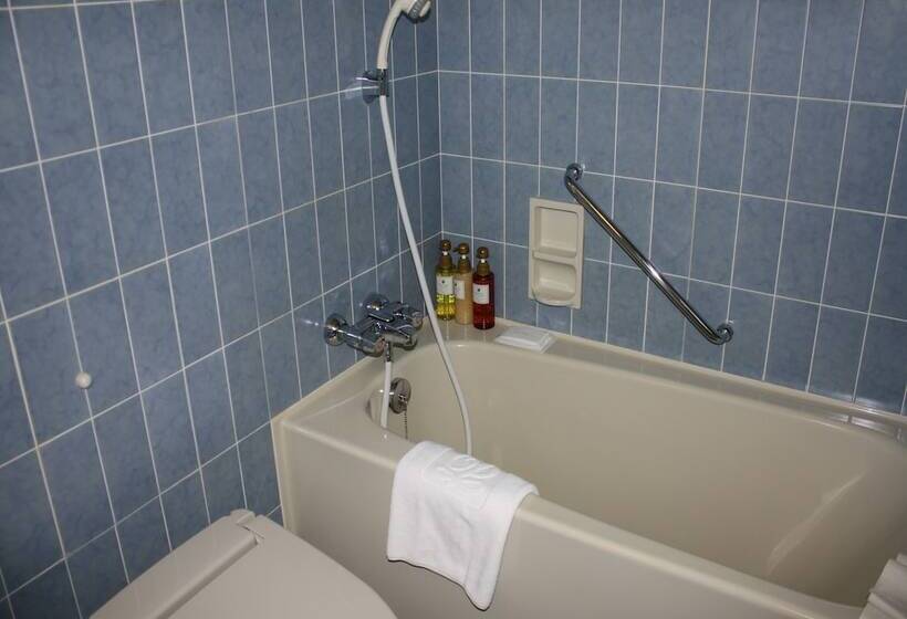 חדר סטנדרט לשלושה, Grand Prince Hotel Hiroshima