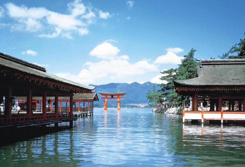 חדר סטנדרט לשלושה, Grand Prince Hotel Hiroshima