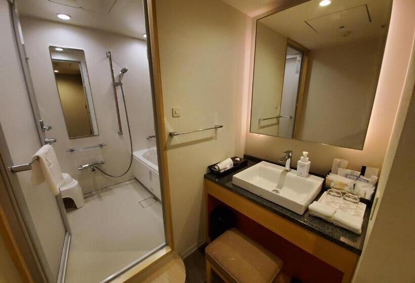 חדר דחוקס עם מיטת קינג, Grand Prince Hotel Hiroshima