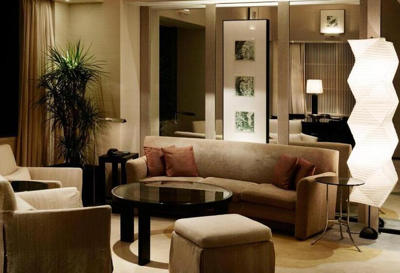 스위트 킹사이즈 침대, Park Hyatt Tokyo