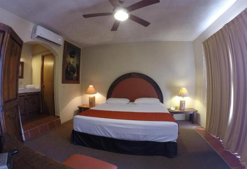 キングサイズベッドのスタンダードルーム, Club Cantamar Beach Hotel & Marina