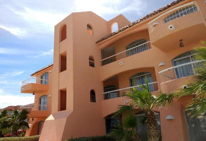 Quarto Familiar, Club Cantamar Beach Hotel & Marina