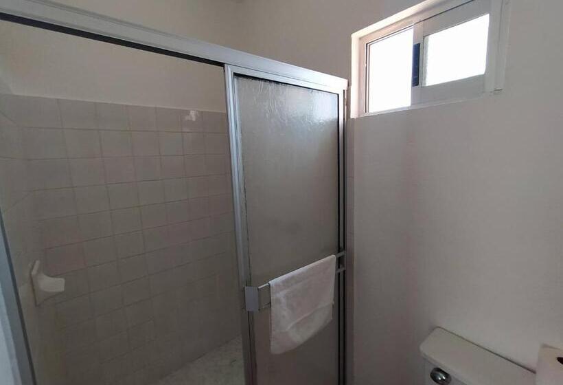 エコノミールーム, Club Cantamar Beach Hotel & Marina