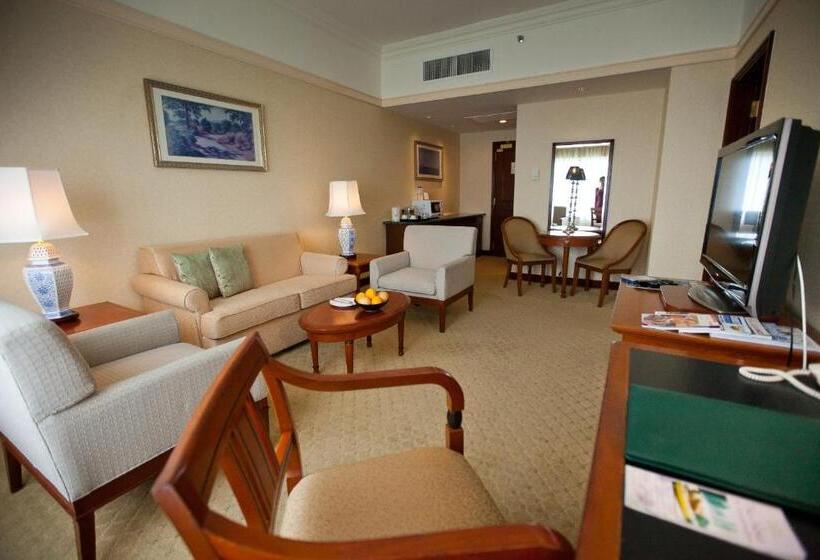 جناح إدارى, Gurney Bay Hotel, A Parkroyal Partner