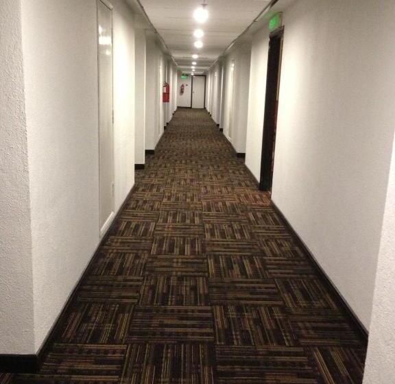 프리미엄 트리플 룸, Grand Continental Kuantan