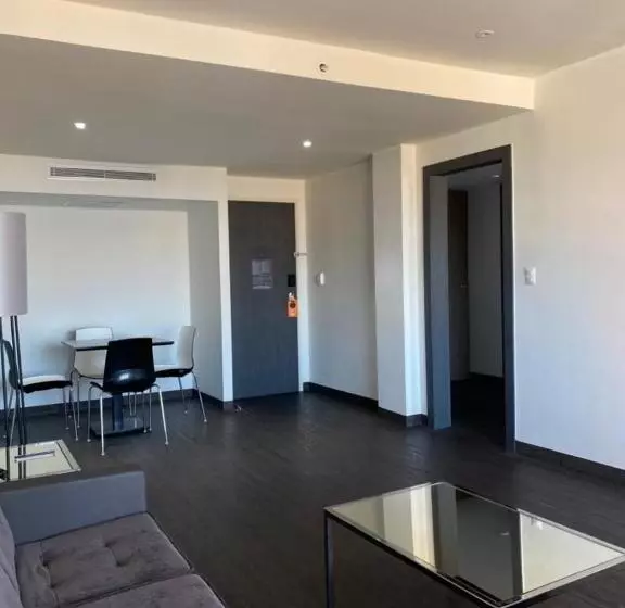 سوییت جونیور, Real Inn Tijuana By Camino Real Hoteles