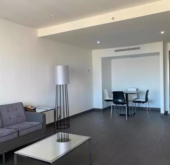 سوییت جونیور, Real Inn Tijuana By Camino Real Hoteles