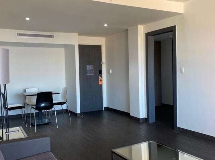 جناح جونيور, Real Inn Tijuana By Camino Real Hoteles