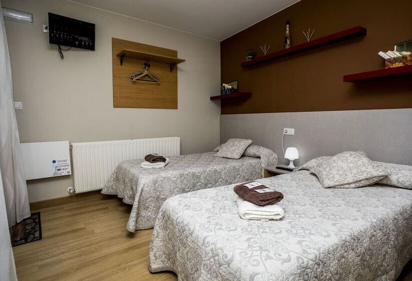 スタンダードルーム, Pension Siete En El Camino