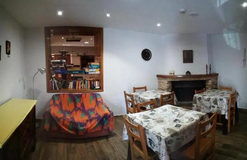 １ベッドルームハウス, La Bodega Del Camino Aka Albergue On Thele
