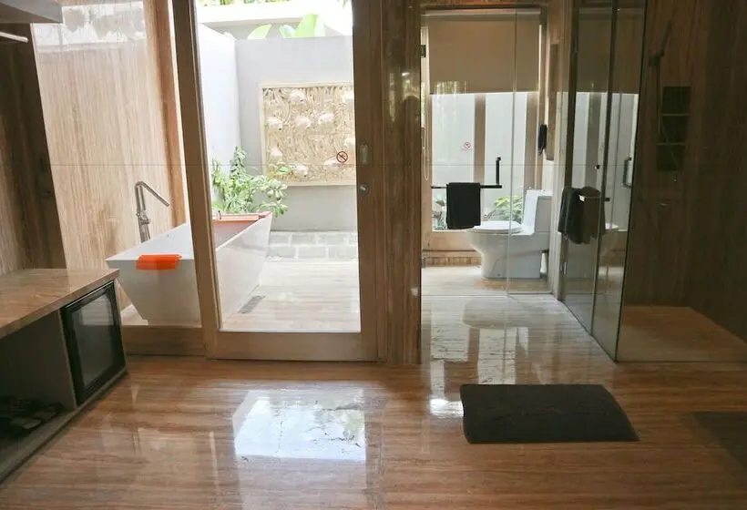 スタンダードルーム, Grand Mega Resort And Spa Cepu