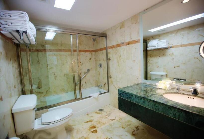 ジュニアスイート, Continental Caribe Bay