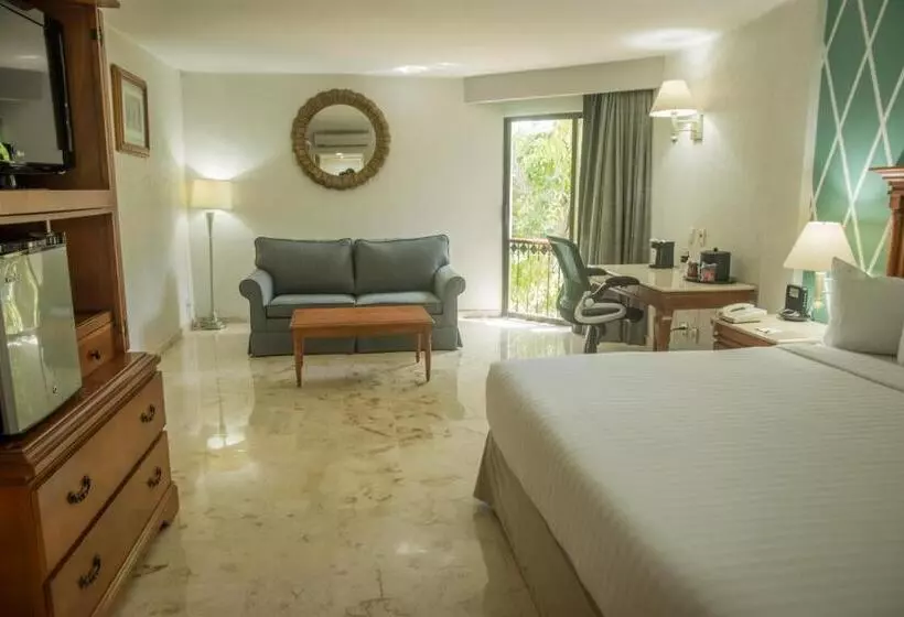 سوییت جونیور, Continental Caribe Bay