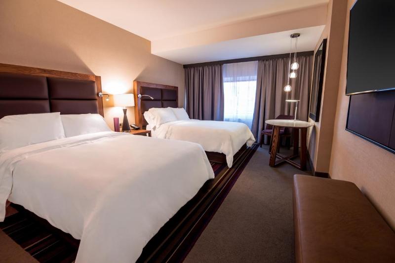 غرفة كلوب, Fiesta Americana Hermosillo