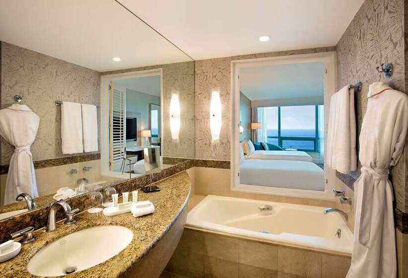 اتاق استاندارد با 2 تخت دوبل, Hilton Mexico City Airport