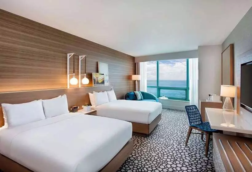 اتاق استاندارد با 2 تخت دوبل, Hilton Mexico City Airport