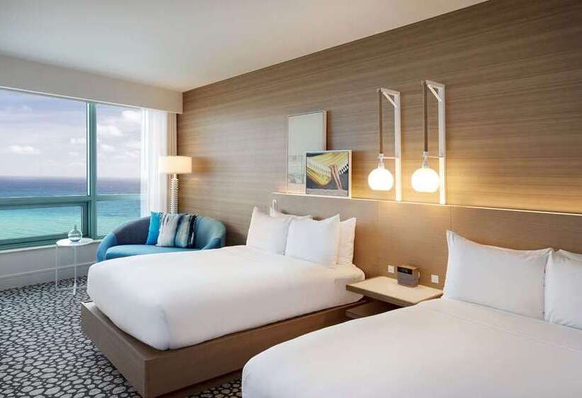 스탠다드 룸 더블 침대 2개, Hilton Mexico City Airport