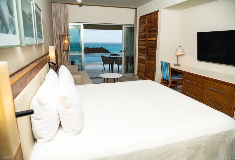 חדר סטנדרט עם מיטת קינג, Emporio Cancun   Buy All Inclusive Option